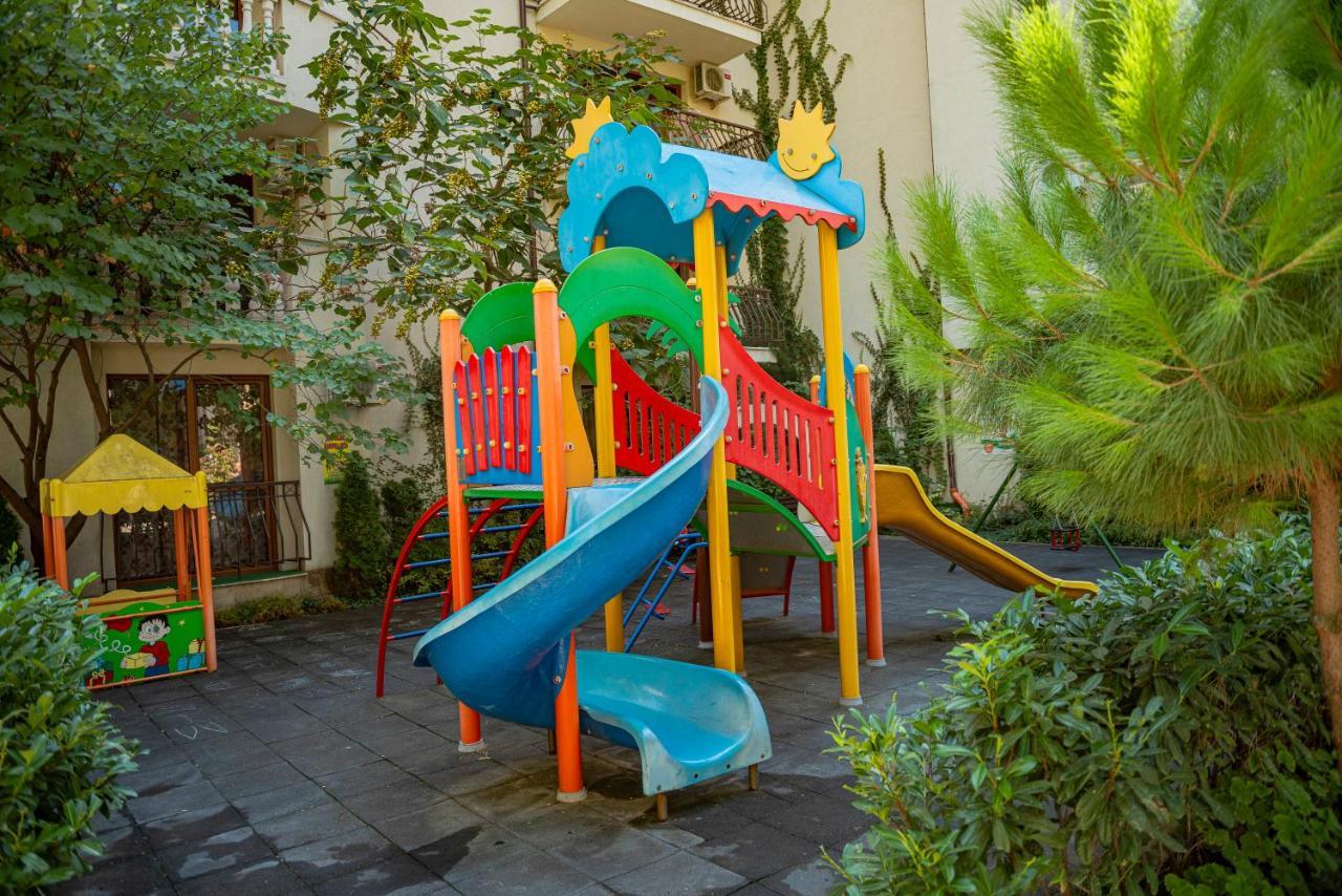 Menada Apartments In Cascadas Sunny Beach Exterior foto